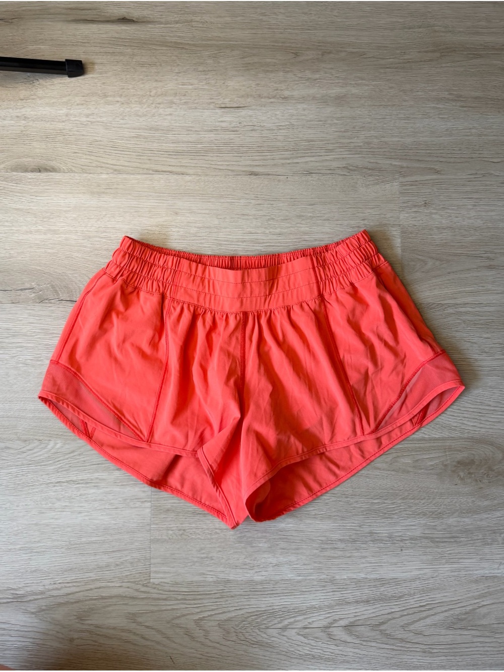 Lululemon low rise hotty hot shorts